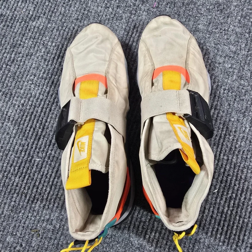 Nike Komyuter Shoes Mens Size 11 Beige‎ Black Strap Buckle Toggle AA0531-200